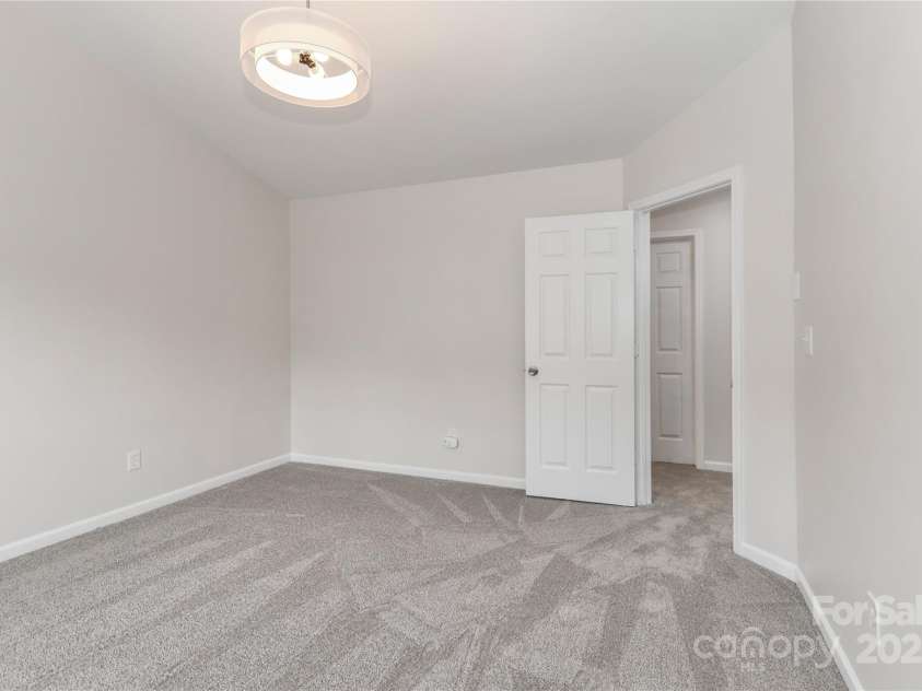 7806 McGarry Trail, Charlotte, NC 28214.  MLS# CAR4267312, YatesRealty ID 17764. 