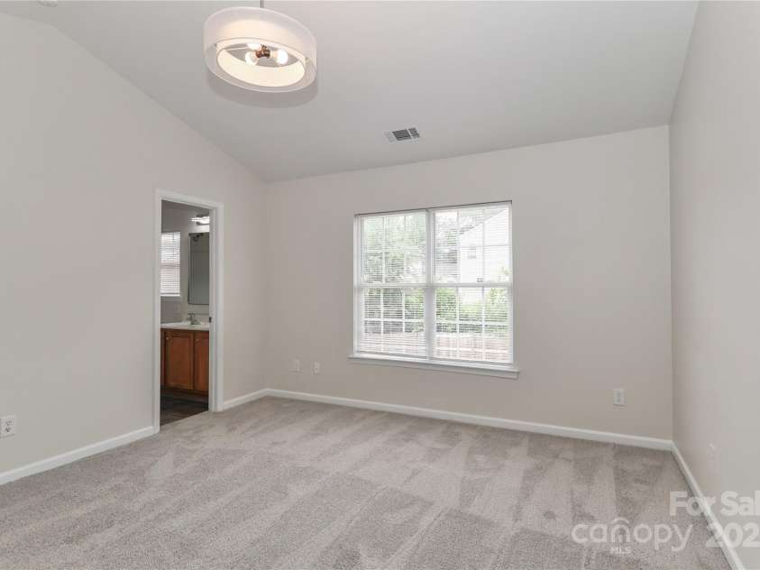 7806 McGarry Trail, Charlotte, NC 28214.  MLS# CAR4267312, YatesRealty ID 17764. 