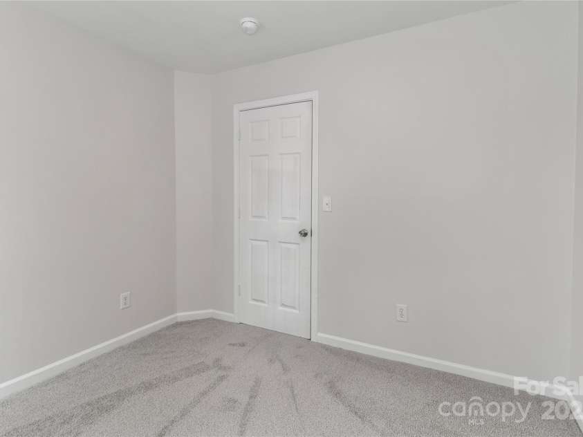 7806 McGarry Trail, Charlotte, NC 28214.  MLS# CAR4267312, YatesRealty ID 17764. 