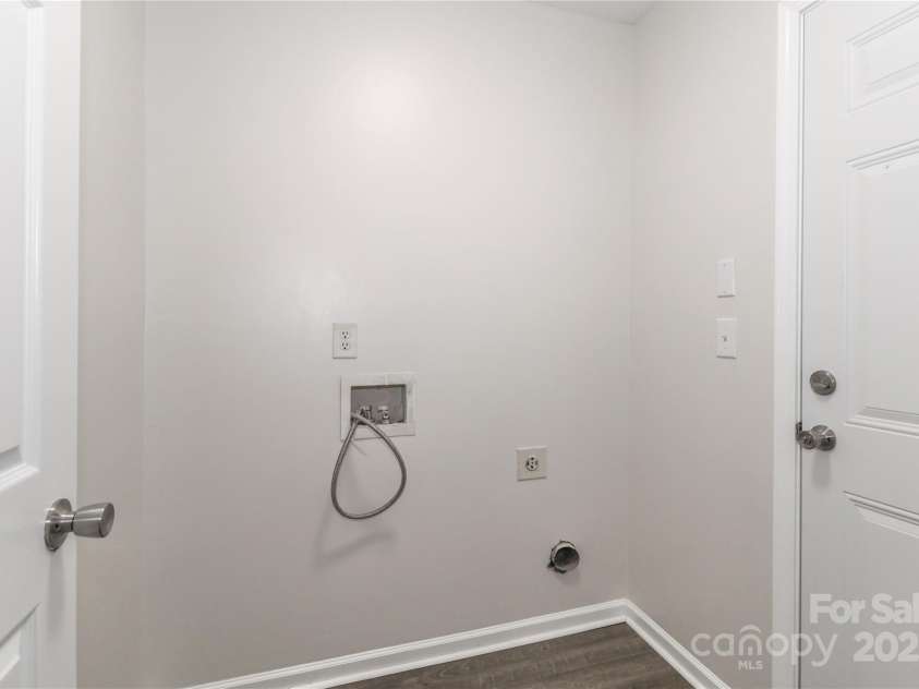 7806 McGarry Trail, Charlotte, NC 28214.  MLS# CAR4267312, YatesRealty ID 17764. 