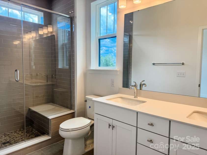 14038 Felix Lane, Charlotte, NC 28277.  MLS# CAR4243570, YatesRealty ID 17765. Primary Bathroom