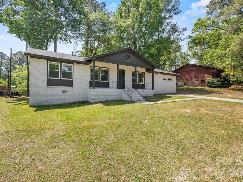 4605 Woodsong Lane, Columbia, SC 29210.  MLS# CAR4344768, YatesRealty ID 17765. 