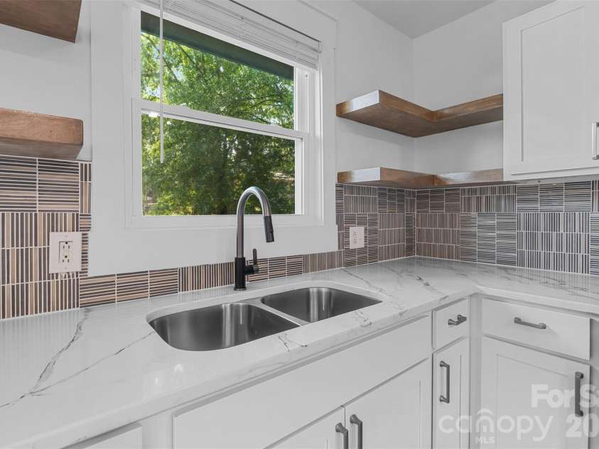 4605 Woodsong Lane, Columbia, SC 29210.  MLS# CAR4344768, YatesRealty ID 17765. 