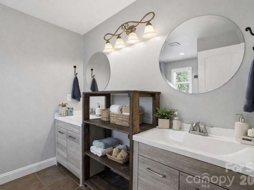 2036 Hickory Hills Drive, Denver, NC 28037.  MLS# CAR4367061, YatesRealty ID 17766. Virtually Staged