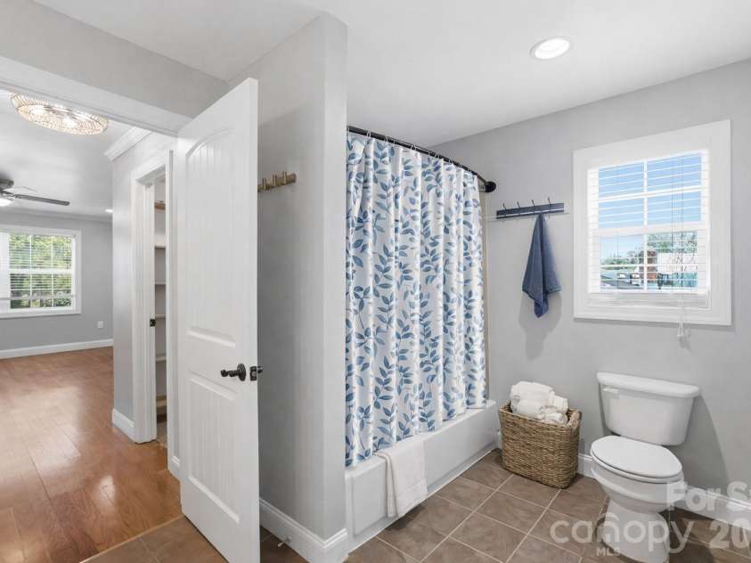 2036 Hickory Hills Drive, Denver, NC 28037.  MLS# CAR4367061, YatesRealty ID 17766. Virtually Staged