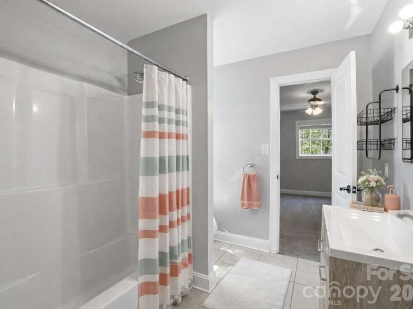 2036 Hickory Hills Drive, Denver, NC 28037.  MLS# CAR4367061, YatesRealty ID 17766. Virtually Staged