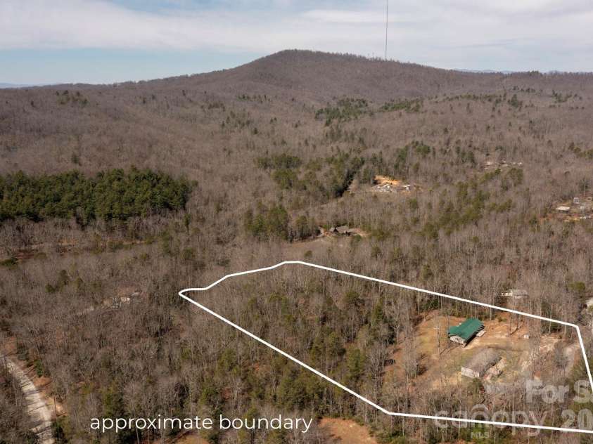 1064 Deer Chase Circle, Cedar Mountain, NC 28718.  MLS# CAR4360517, YatesRealty ID 17767. 