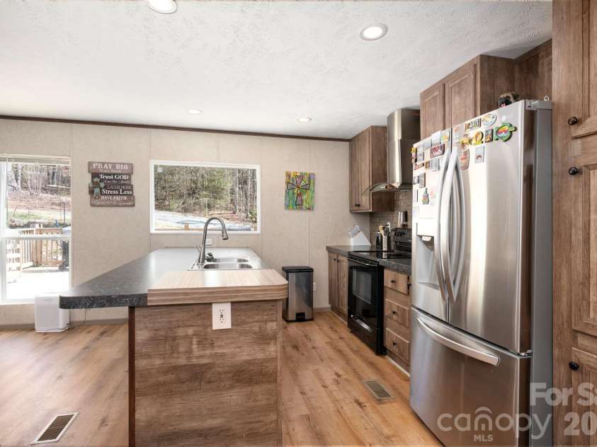 1064 Deer Chase Circle, Cedar Mountain, NC 28718.  MLS# CAR4360517, YatesRealty ID 17767. 