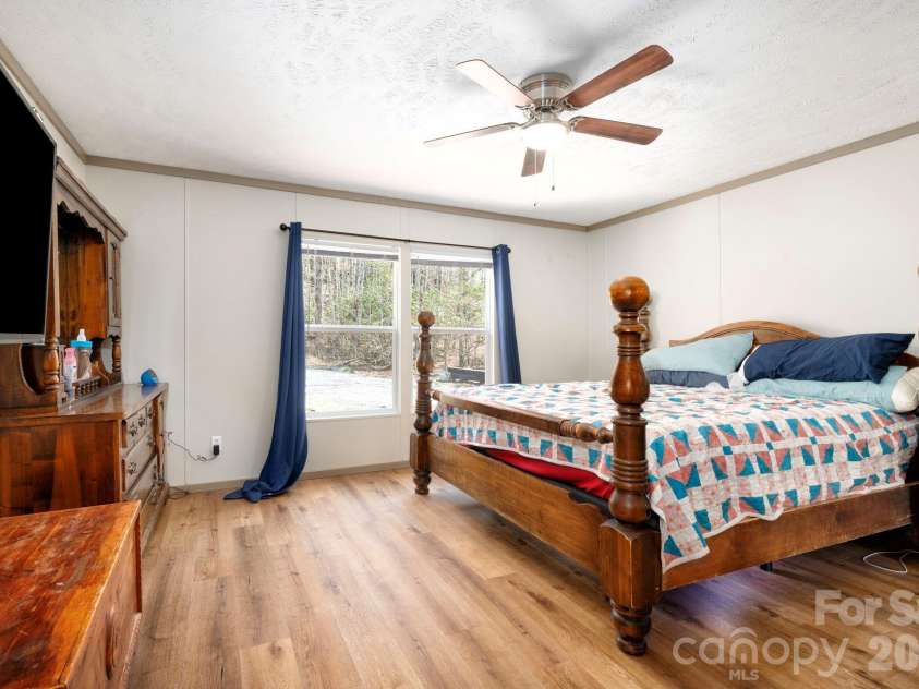 1064 Deer Chase Circle, Cedar Mountain, NC 28718.  MLS# CAR4360517, YatesRealty ID 17767. 