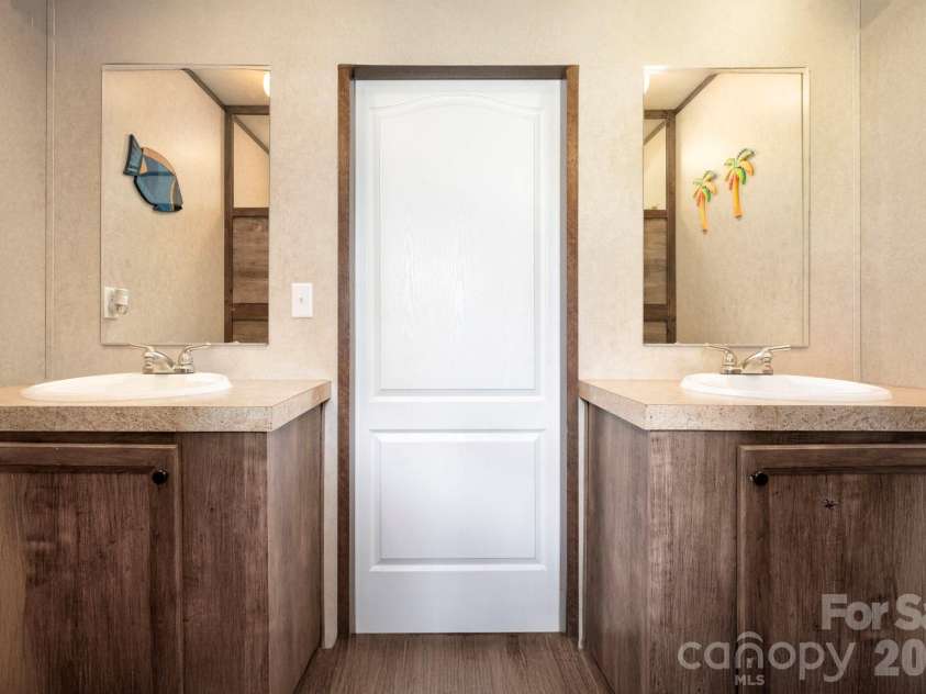 1064 Deer Chase Circle, Cedar Mountain, NC 28718.  MLS# CAR4360517, YatesRealty ID 17767. 