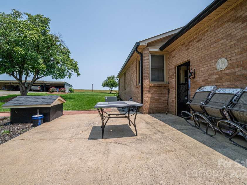 5958 Hoover Elmore Road, Lincolnton, NC 28092.  MLS# CAR4267809, YatesRealty ID 17767. 