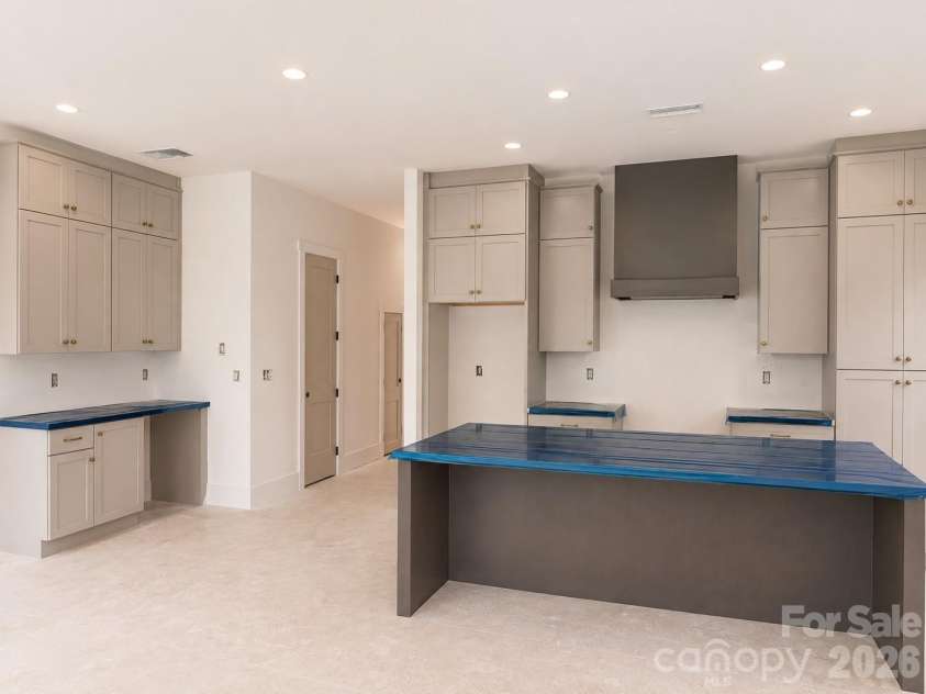 108 Gregg Street, Charlotte, NC 28208.  MLS# CAR4361455, YatesRealty ID 17768. 