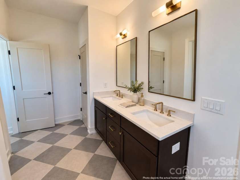 108 Gregg Street, Charlotte, NC 28208.  MLS# CAR4361455, YatesRealty ID 17768. 