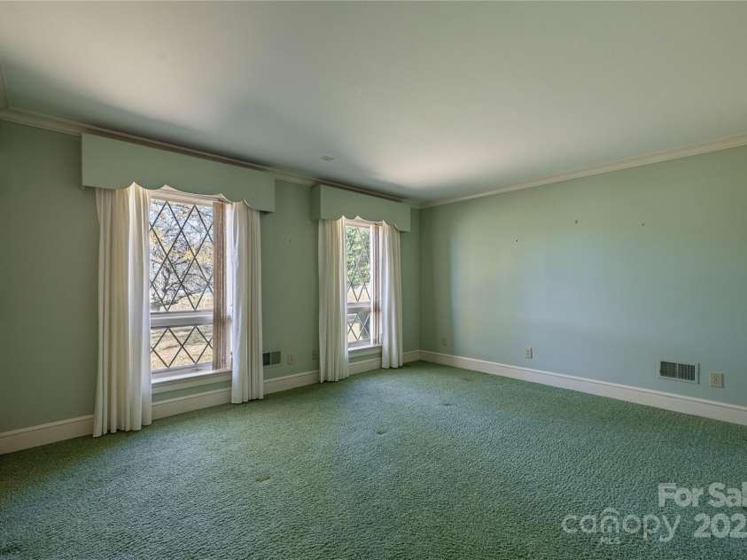 2505 Morganton Boulevard, Lenoir, NC 28645.  MLS# CAR4275893, YatesRealty ID 1777. 