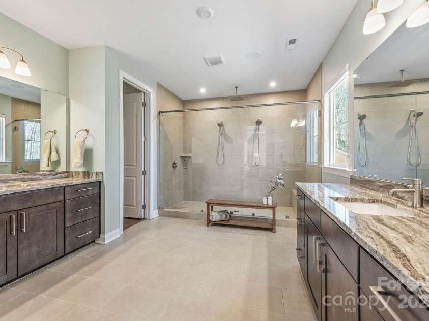 523 Meadow Ridge Drive, Belmont, NC 28012.  MLS# CAR4224710, YatesRealty ID 1777. 