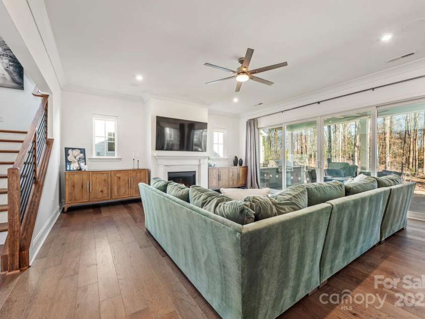 523 Meadow Ridge Drive, Belmont, NC 28012.  MLS# CAR4224710, YatesRealty ID 1777. Main living space