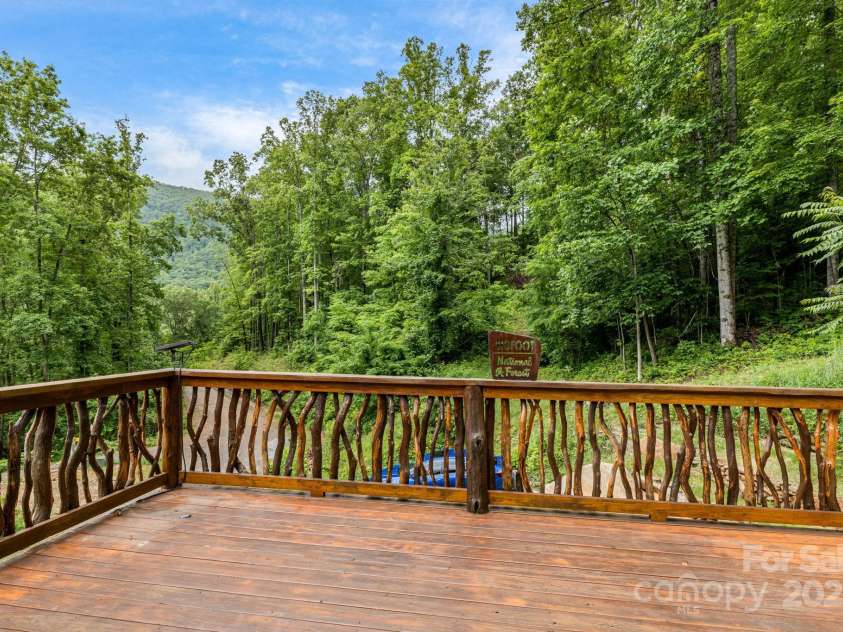 43 Dillingham Estates Trail, Swannanoa, NC 28778.  MLS# CAR4268035, YatesRealty ID 17770. 