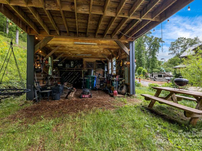 43 Dillingham Estates Trail, Swannanoa, NC 28778.  MLS# CAR4268035, YatesRealty ID 17770. 