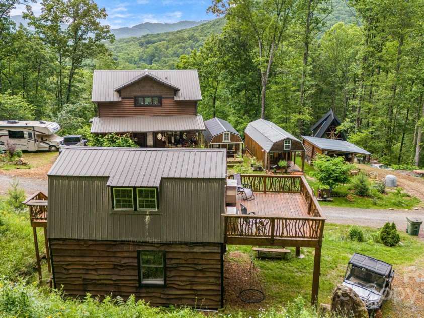 43 Dillingham Estates Trail, Swannanoa, NC 28778.  MLS# CAR4268035, YatesRealty ID 17770. 