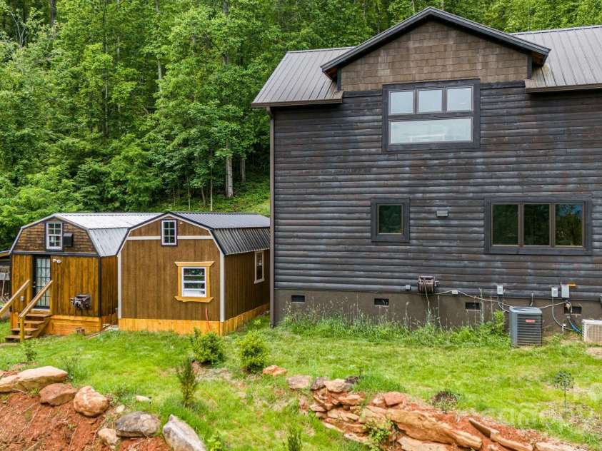 43 Dillingham Estates Trail, Swannanoa, NC 28778.  MLS# CAR4268035, YatesRealty ID 17770. 