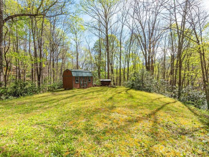 196 Friar Tuck Lane, Maggie Valley, NC 28751.  MLS# CAR4361658, YatesRealty ID 17771. 