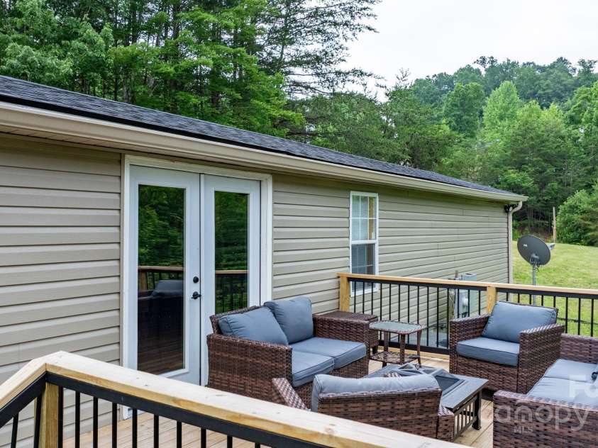 8692 Lambs Way, Connelly Springs, NC 28612.  MLS# CAR4267978, YatesRealty ID 17774. 
