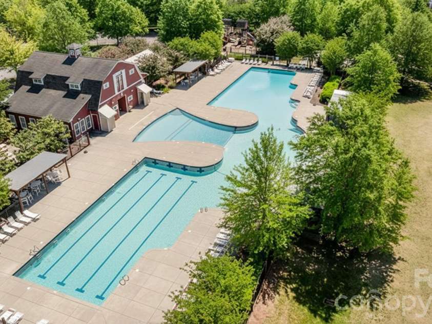 10809 Traders Court, Davidson, NC 28036.  MLS# CAR4376076, YatesRealty ID 17775. 