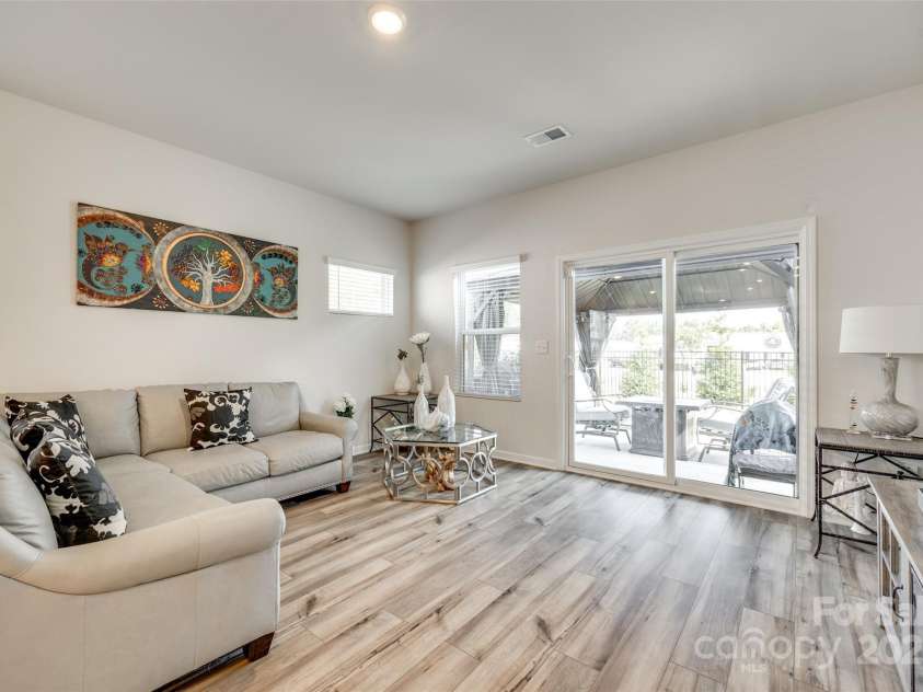 322 Olympia Way, York, SC 29745.  MLS# CAR4267750, YatesRealty ID 17776. 