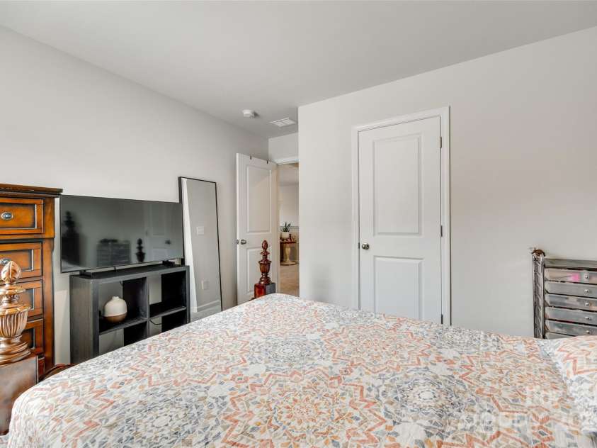 322 Olympia Way, York, SC 29745.  MLS# CAR4267750, YatesRealty ID 17776. 