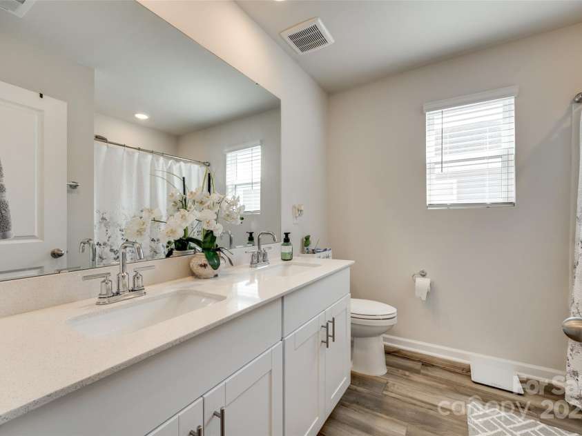 322 Olympia Way, York, SC 29745.  MLS# CAR4267750, YatesRealty ID 17776. 