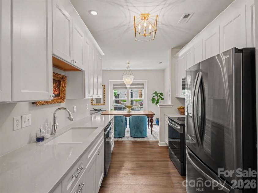 749 Atherton Way, Rock Hill, SC 29730.  MLS# CAR4373250, YatesRealty ID 17776. Kitchen