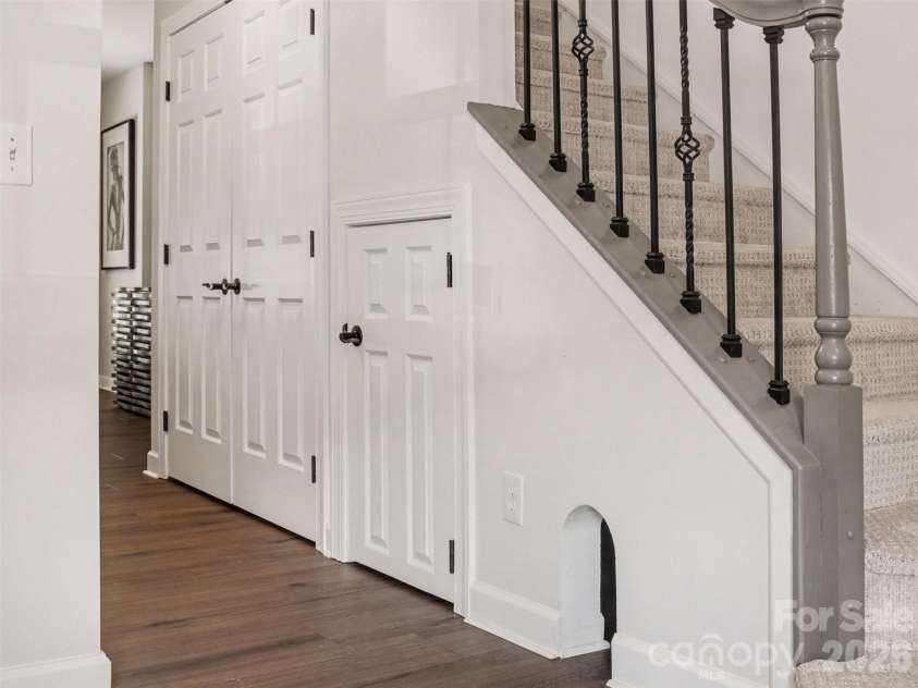 749 Atherton Way, Rock Hill, SC 29730.  MLS# CAR4373250, YatesRealty ID 17776. Storage nook