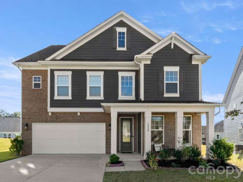 6020 Sayles Way, Fort Mill, SC 29715.  MLS# CAR4377290, YatesRealty ID 17778. 