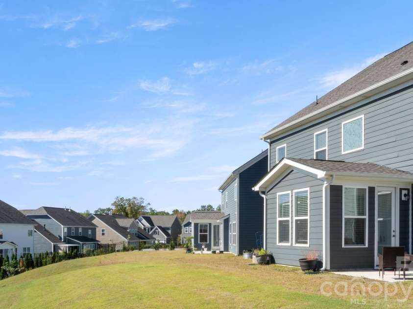 6020 Sayles Way, Fort Mill, SC 29715.  MLS# CAR4377290, YatesRealty ID 17778. 