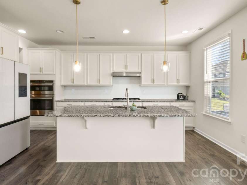 6020 Sayles Way, Fort Mill, SC 29715.  MLS# CAR4377290, YatesRealty ID 17778. 