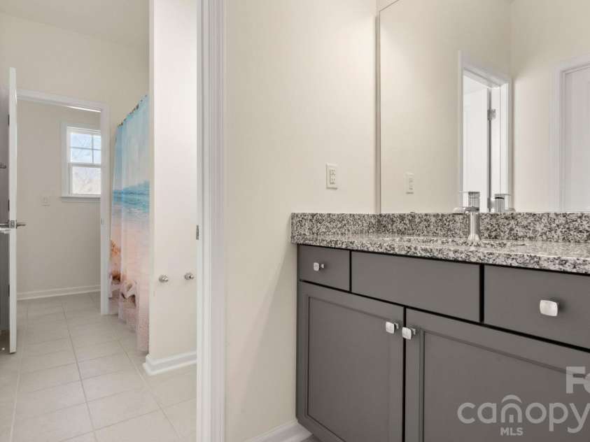 6020 Sayles Way, Fort Mill, SC 29715.  MLS# CAR4377290, YatesRealty ID 17778. 