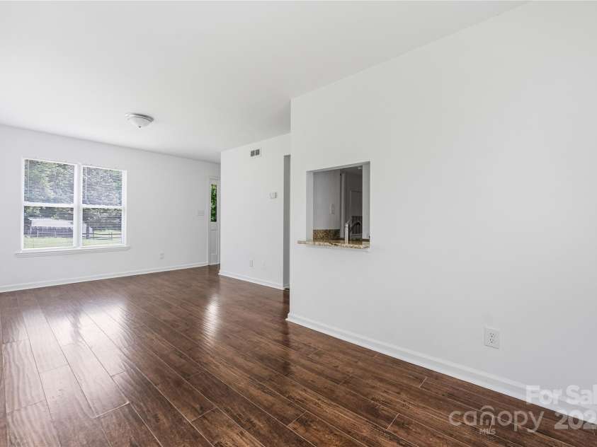 7903 Impala Lane, Charlotte, NC 28216.  MLS# CAR4268117, YatesRealty ID 17779. 