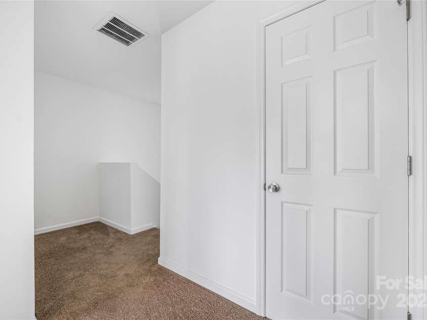 7903 Impala Lane, Charlotte, NC 28216.  MLS# CAR4268117, YatesRealty ID 17779. 