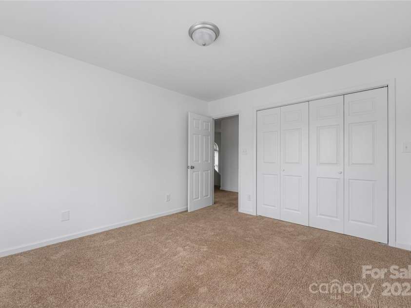 7903 Impala Lane, Charlotte, NC 28216.  MLS# CAR4268117, YatesRealty ID 17779. 