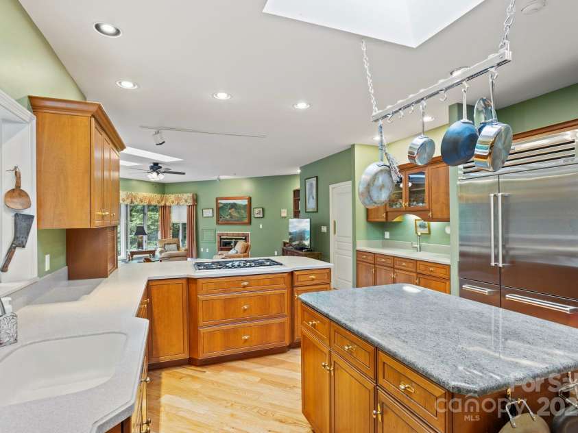 100 Elmridge Drive, Flat Rock, NC 28731.  MLS# CAR4218892, YatesRealty ID 1778. 