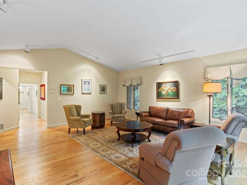 100 Elmridge Drive, Flat Rock, NC 28731.  MLS# CAR4218892, YatesRealty ID 1778. 