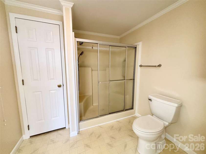 10 June Lane, Hendersonville, NC 28792.  MLS# CAR4377201, YatesRealty ID 17780. 