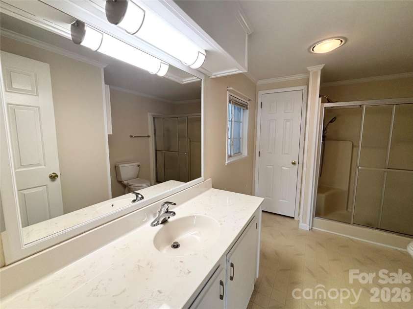 10 June Lane, Hendersonville, NC 28792.  MLS# CAR4377201, YatesRealty ID 17780. 