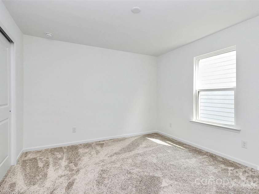 13140 Sudwick Lane, Charlotte, NC 28278.  MLS# CAR4266826, YatesRealty ID 17780. 