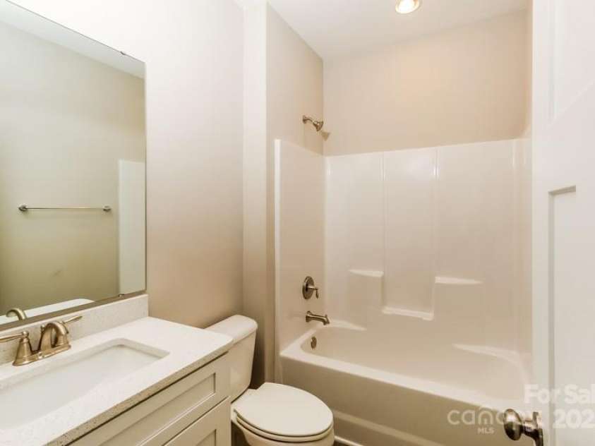 153 Ole Eastpointe Drive, York, SC 29745.  MLS# CAR4266337, YatesRealty ID 17782. 