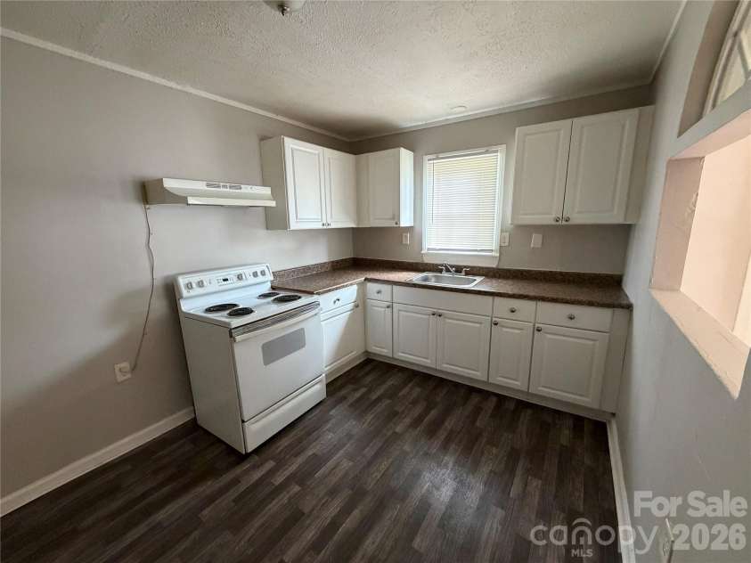 5168 Crawford Road, Gastonia, NC 28052.  MLS# CAR4377339, YatesRealty ID 17786. 