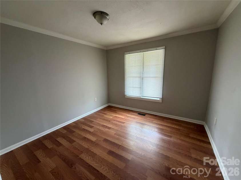 5168 Crawford Road, Gastonia, NC 28052.  MLS# CAR4377339, YatesRealty ID 17786. 