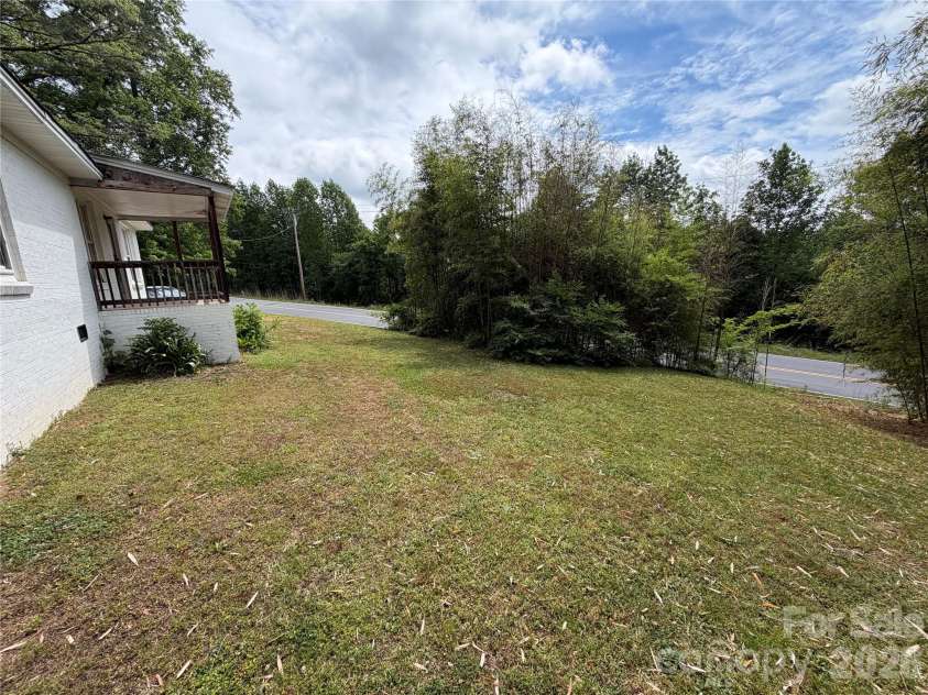 5168 Crawford Road, Gastonia, NC 28052.  MLS# CAR4377339, YatesRealty ID 17786. 