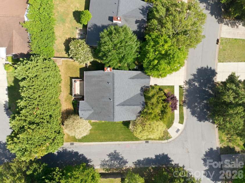 8616 Mineral Ridge Way, Charlotte, NC 28269.  MLS# CAR4377358, YatesRealty ID 17788. 