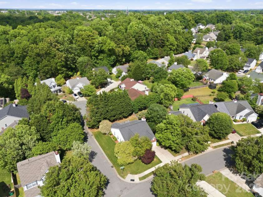 8616 Mineral Ridge Way, Charlotte, NC 28269.  MLS# CAR4377358, YatesRealty ID 17788. 